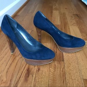 Stuart Weitzman Platform Pump